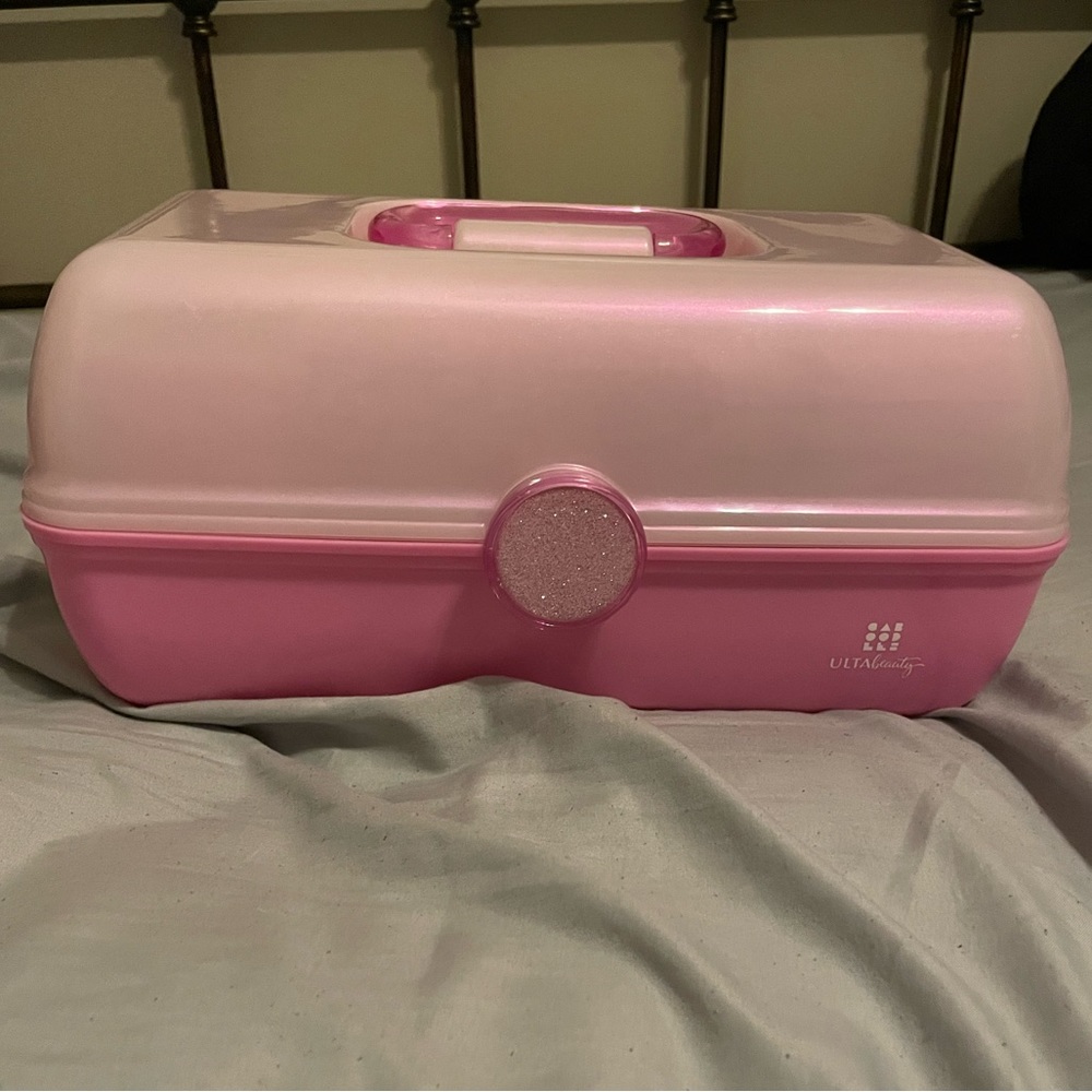 Ulta beauty pink makeup case!